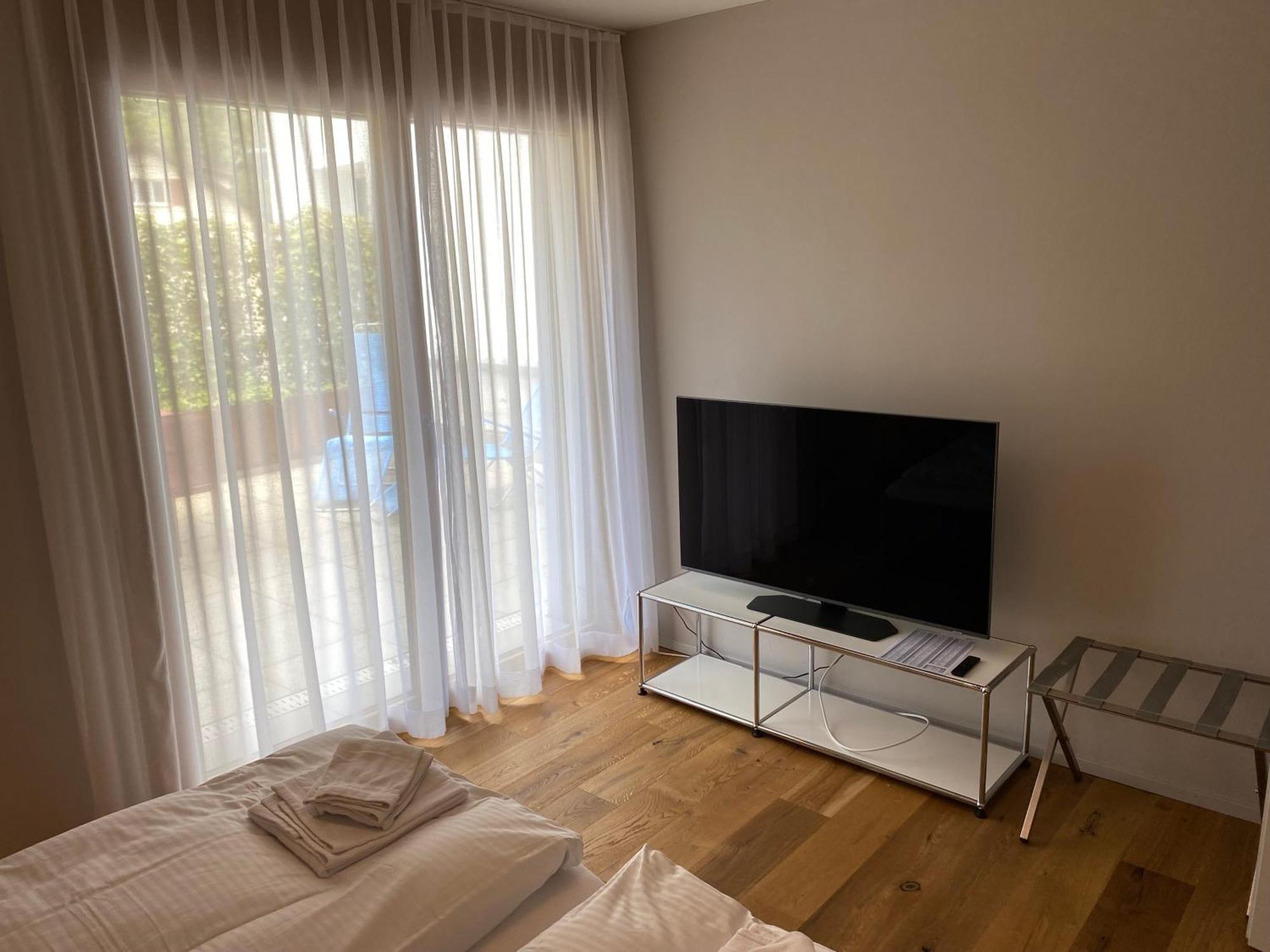 Modern City Apartments อินเทอร์ลาเคน ภายนอก รูปภาพ